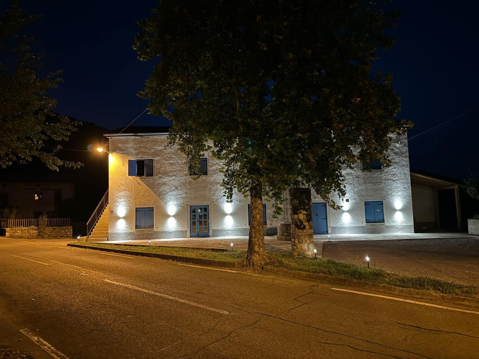Vila Borealis Komen Екстериор снимка
